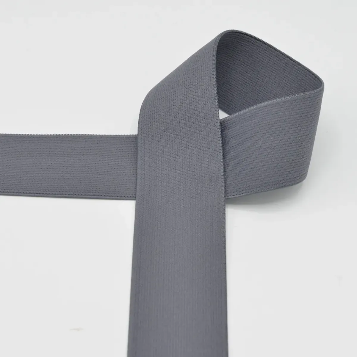 Myk strikk, 4 cm - grå