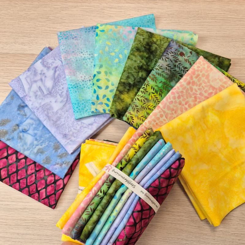 Stoffpakke - Regnbue batikk - 9x 30 cm