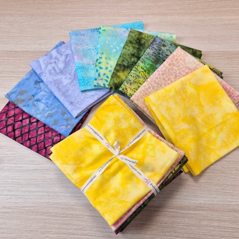 Stoffpakke - Regnbue batikk - 9x 30 cm
